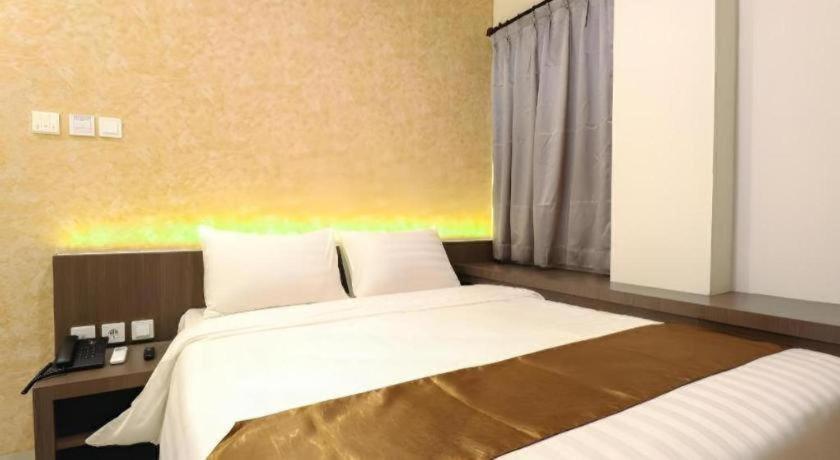 Nivia 3* Medan